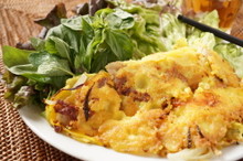 料理レッスン写真 - <祝日レッスン追加>ベトナムのお好み焼き、バインセオ!パリっと香ばしく焼くコツをお伝えします。