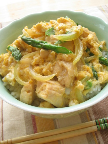 Oyako Don with Asparagus and Egg